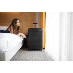 Elevation™ Plus Elevation™ Plus Hardside Large Spinner